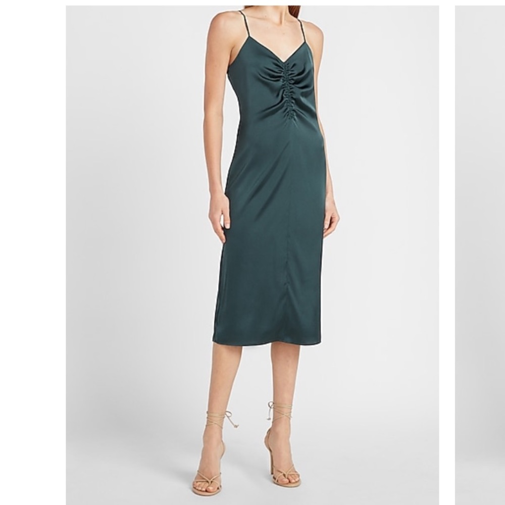 Express satin ruched from slip dress - Emerald
